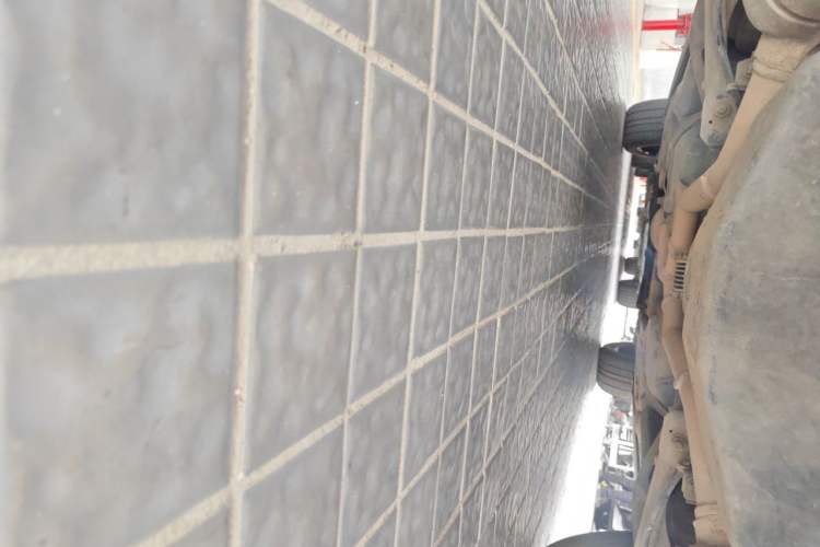 Used Mercedes-Benz GL-Class  Chassis Rear