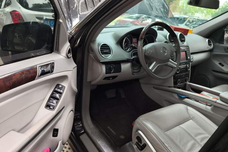 Used Mercedes-Benz GL-Class 2011 GL 450 Prestige Grand Edition Driver Seat