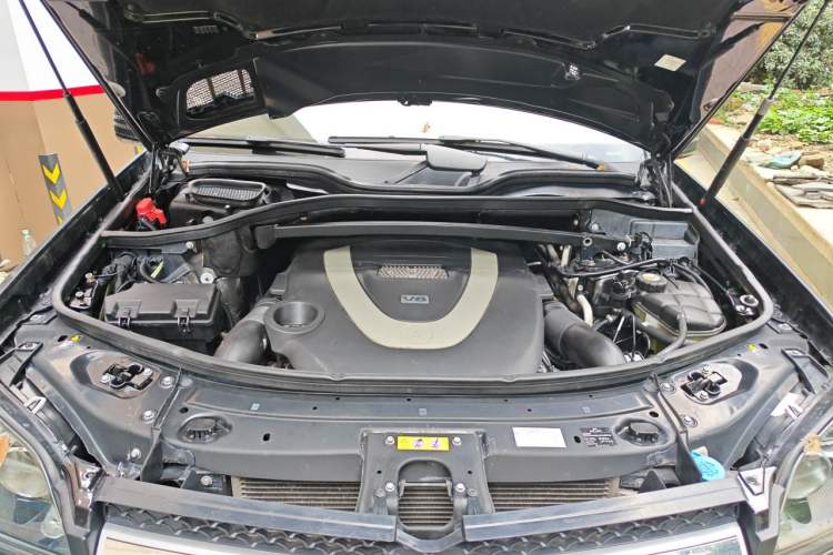 Used Mercedes-Benz GL-Class 2011 GL 450 Prestige Grand Edition Engine Bay