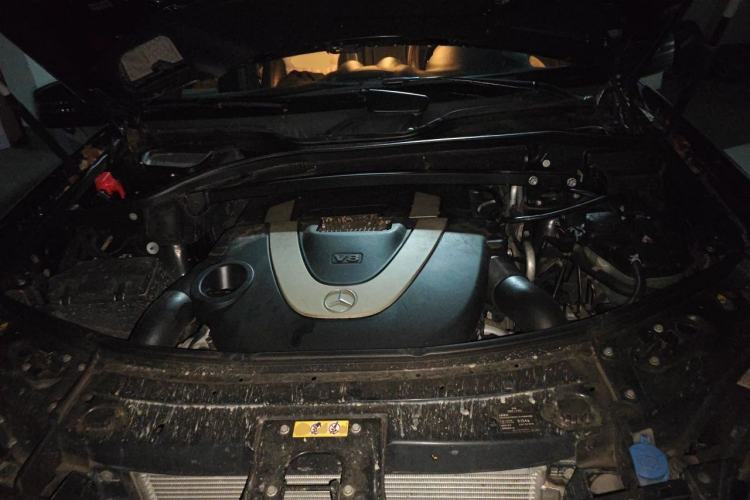 Used Mercedes-Benz GL-Class 2011 GL 450 Prestige Grand Edition Engine Bay
