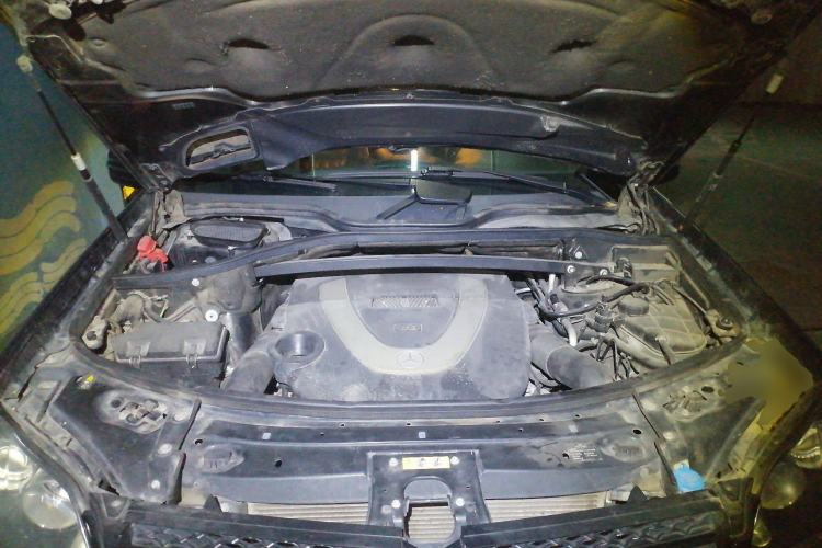 Used Mercedes-Benz GL-Class 2011 GL 450 Prestige Grand Edition Engine Bay