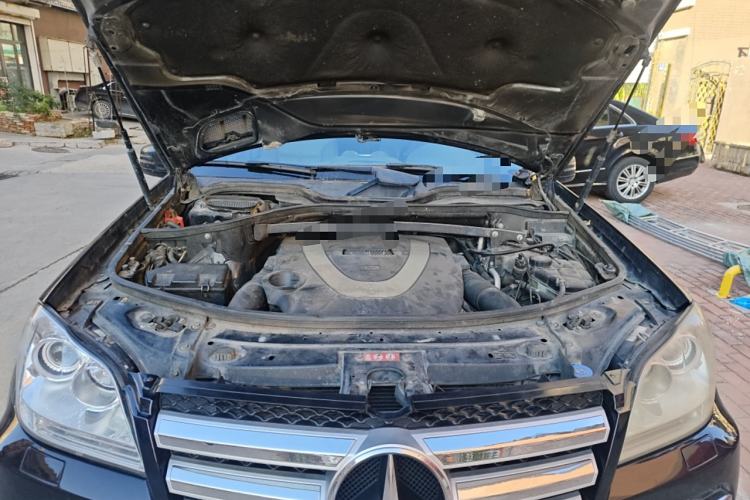 Used Mercedes-Benz GL-Class 2011 GL 450 4MATIC Prestige Edition Engine Bay