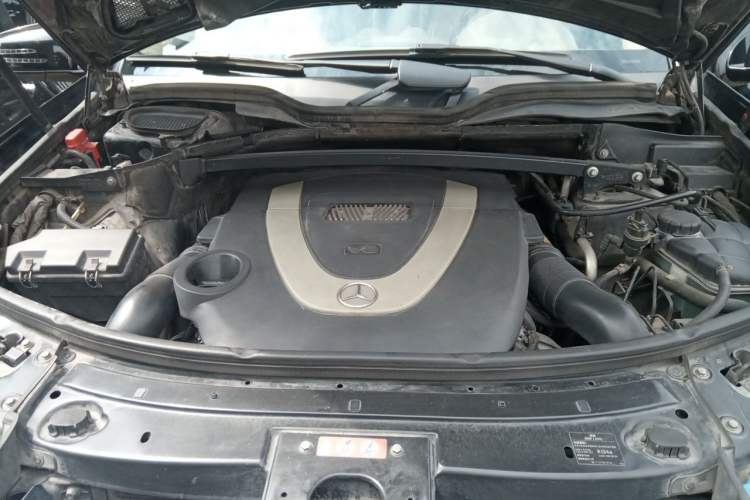 Used Mercedes-Benz GL-Class 2011 GL 450 Prestige Grand Edition Engine Bay