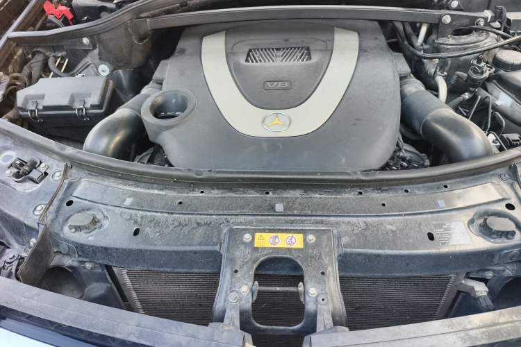 Used Mercedes-Benz GL-Class 2011 GL 450 Prestige Grand Edition Engine Bay