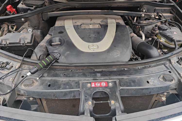 Used Mercedes-Benz GL-Class 2011 GL 450 4MATIC Prestige Edition Engine Bay