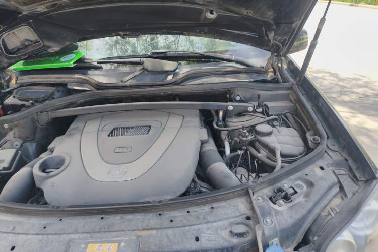 Used Mercedes-Benz GL-Class 2011 GL 450 Prestige Grand Edition Engine Bay Left