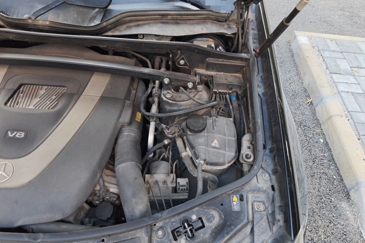 Used Mercedes-Benz GL-Class 2011 GL 450 Prestige Grand Edition Engine Bay Left