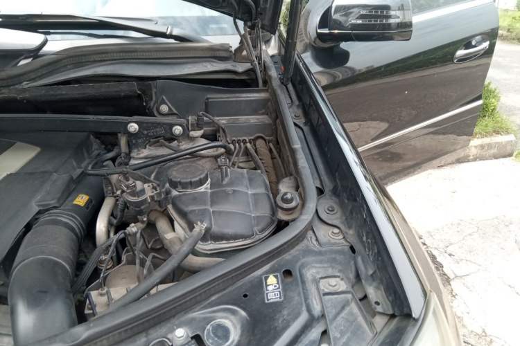 Used Mercedes-Benz GL-Class 2011 GL 450 Prestige Grand Edition Engine Bay Left
