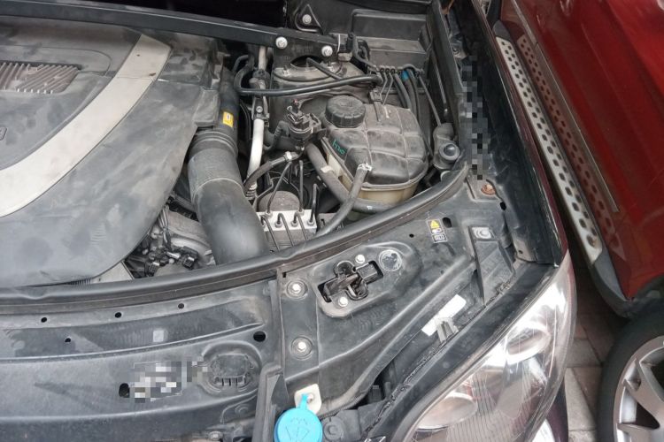 Used Mercedes-Benz GL-Class 2011 GL 450 Prestige Grand Edition Engine Bay Left