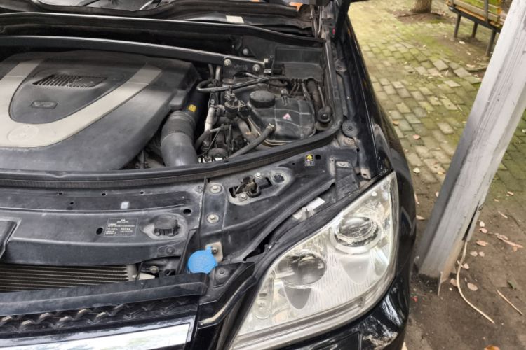 Used Mercedes-Benz GL-Class 2011 GL 450 Prestige Grand Edition Engine Bay Left