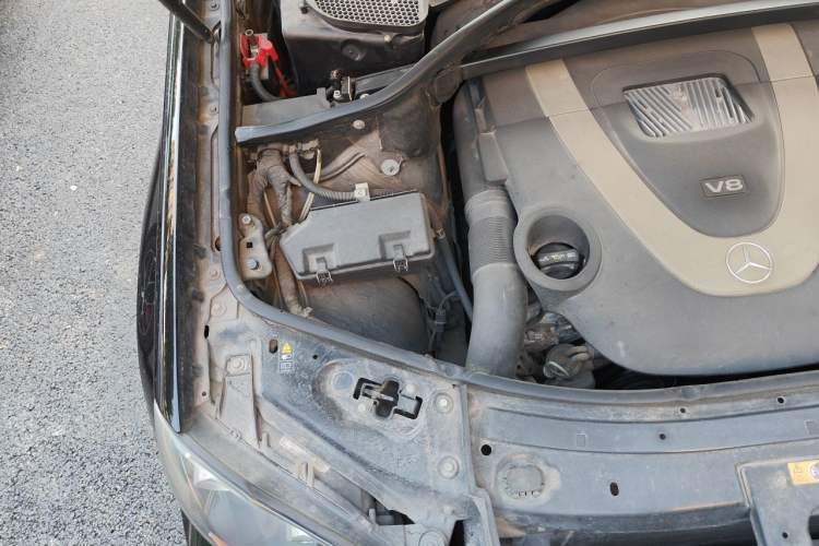 Used Mercedes-Benz GL-Class 2011 GL 450 Prestige Grand Edition Engine Bay Right