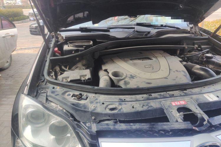 Used Mercedes-Benz GL-Class 2011 GL 450 Prestige Grand Edition Engine Bay Right