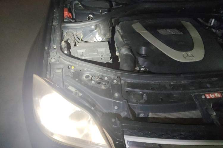 Used Mercedes-Benz GL-Class 2011 GL 450 4MATIC Prestige Edition Engine Bay Right