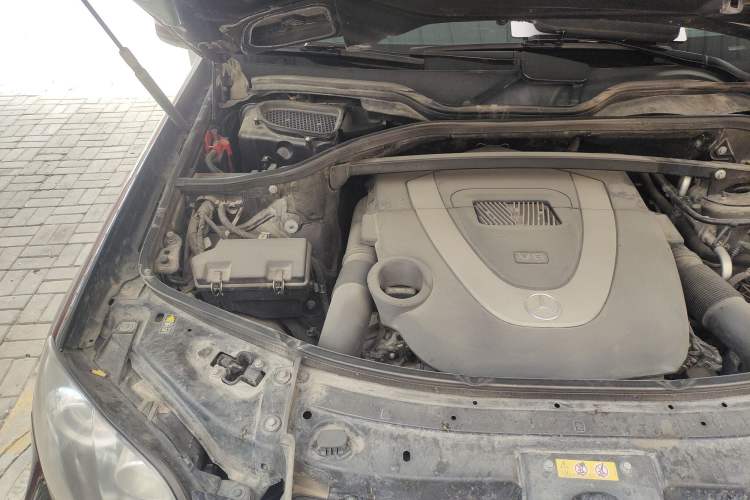 Used Mercedes-Benz GL-Class 2011 GL 450 Prestige Grand Edition Engine Bay Right