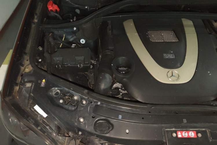 Used Mercedes-Benz GL-Class 2011 GL 450 4MATIC Prestige Edition Engine Bay Right