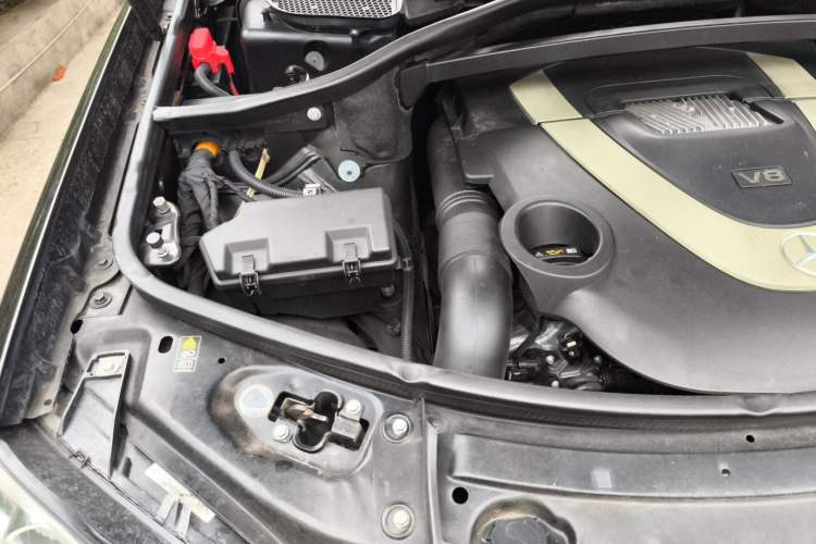 Used Mercedes-Benz GL-Class 2011 GL 450 4MATIC Prestige Edition Engine Bay Right