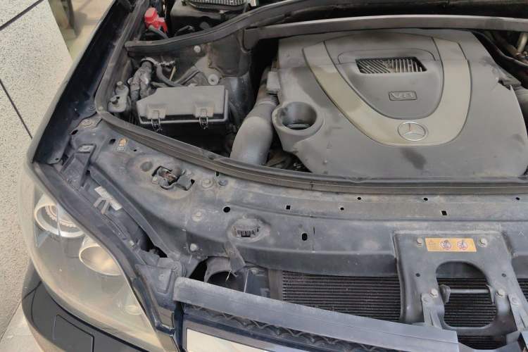Used Mercedes-Benz GL-Class 2011 GL 450 Prestige Grand Edition Engine Bay Right