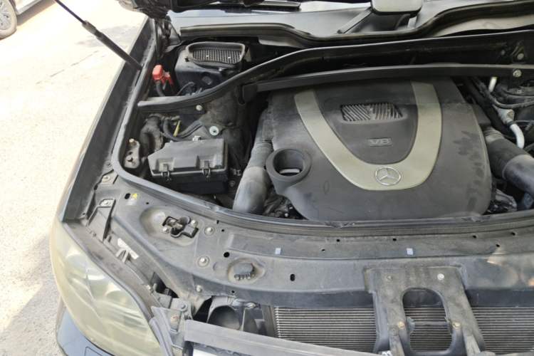 Used Mercedes-Benz GL-Class 2011 GL 450 4MATIC Prestige Edition Engine Bay Right