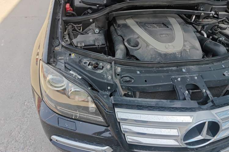 Used Mercedes-Benz GL-Class 2011 GL 450 Prestige Grand Edition Engine Bay Right