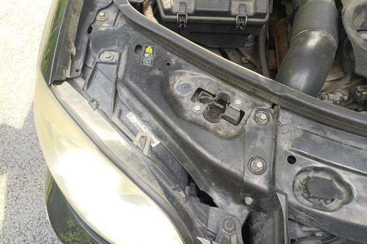 Used Mercedes-Benz GL-Class 2011 GL 450 4MATIC Prestige Edition Engine Bay Right