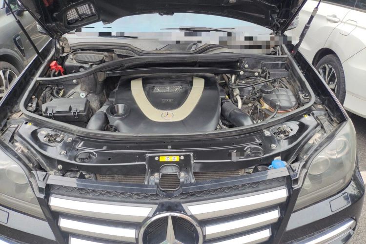 Used Mercedes-Benz GL-Class 2011 GL 450 Prestige Grand Edition Engine Bay