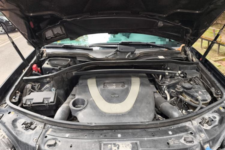 Used Mercedes-Benz GL-Class 2011 GL 450 Prestige Grand Edition Engine Bay
