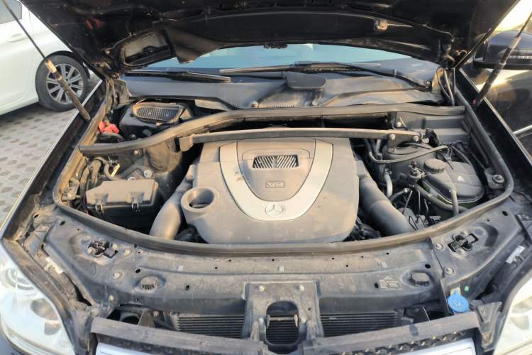Used Mercedes-Benz GL-Class 2011 GL 450 4MATIC Prestige Edition Engine Bay