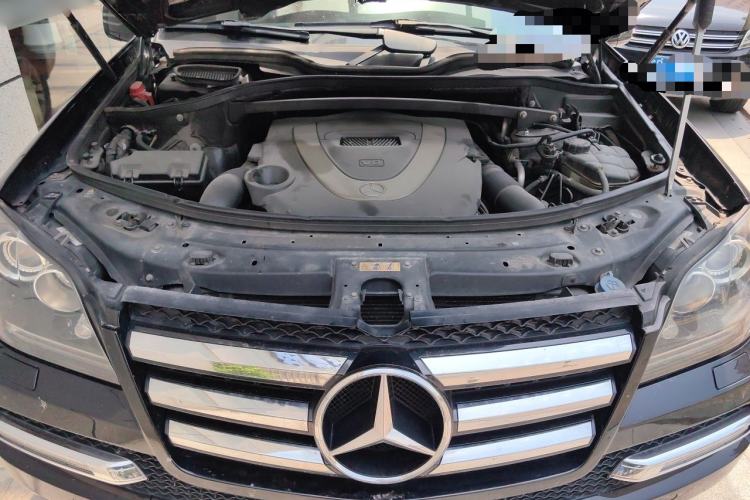 Used Mercedes-Benz GL-Class 2011 GL 450 Prestige Grand Edition Engine Bay