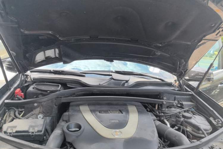 Used Mercedes-Benz GL-Class 2011 GL 450 Prestige Grand Edition Engine Bay