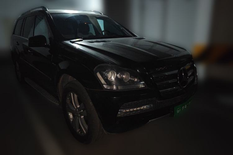 Used Mercedes-Benz GL-Class 2011 GL 450 Prestige Grand Edition Front Right 45 Deg