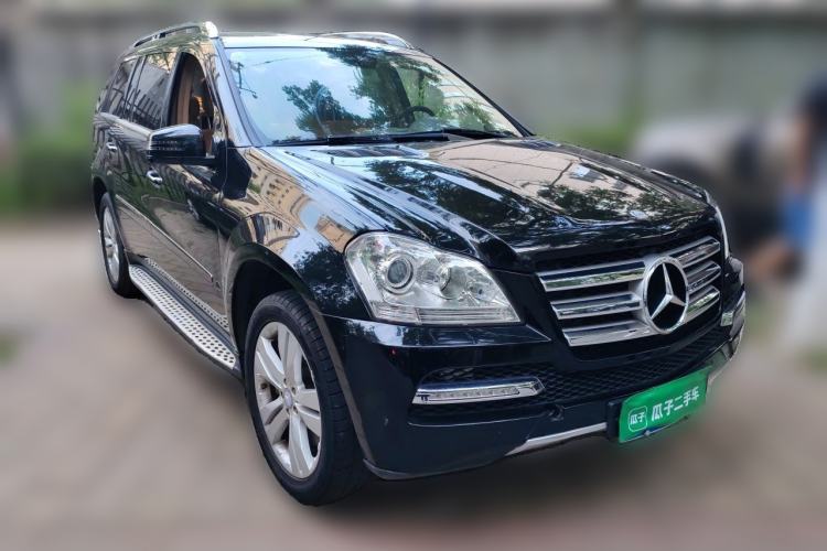 Used Mercedes-Benz GL-Class 2011 GL 450 4MATIC Prestige Edition Front Right 45 Deg