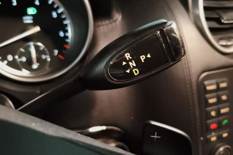 Used Mercedes-Benz GL-Class 2011 GL 450 Prestige Grand Edition Gear Lever