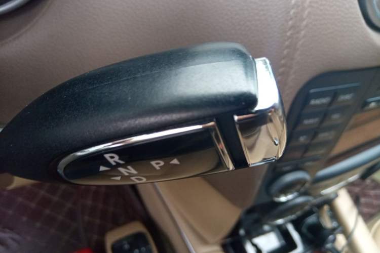 Used Mercedes-Benz GL-Class 2011 GL 450 Prestige Grand Edition Gear Lever