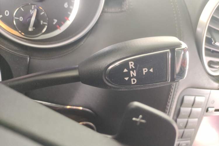 Used Mercedes-Benz GL-Class 2011 GL 450 Prestige Grand Edition Gear Lever