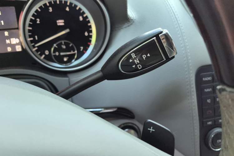 Used Mercedes-Benz GL-Class 2011 GL 450 Prestige Grand Edition Gear Lever