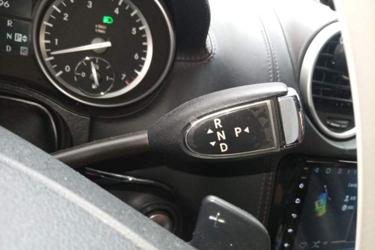Used Mercedes-Benz GL-Class 2011 GL 450 Prestige Grand Edition Gear Lever