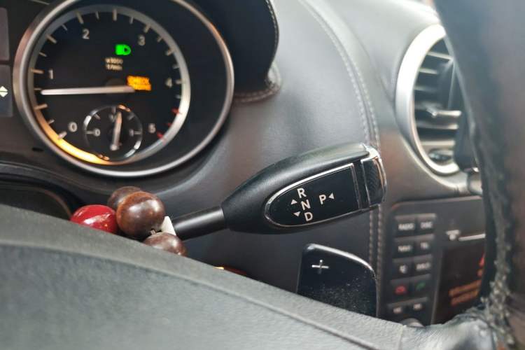 Used Mercedes-Benz GL-Class  Gear Lever