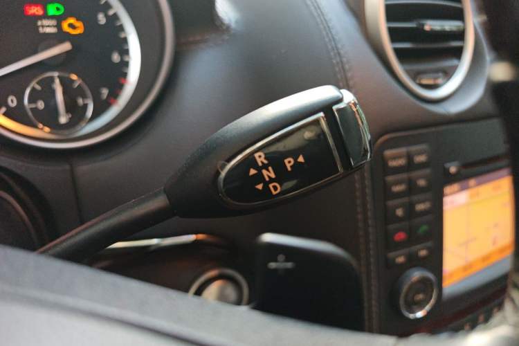 Used Mercedes-Benz GL-Class 2011 GL 450 4MATIC Prestige Edition Gear Lever