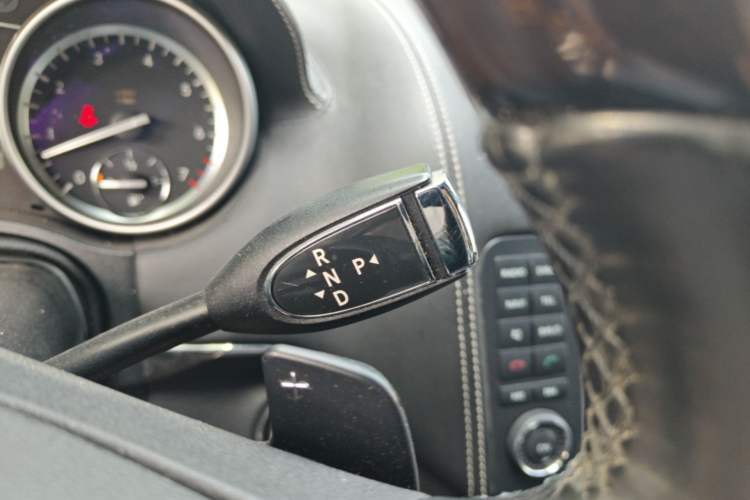 Used Mercedes-Benz GL-Class 2011 GL 450 4MATIC Prestige Edition Gear Lever