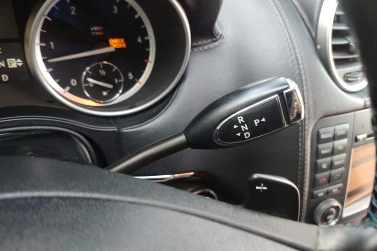 Used Mercedes-Benz GL-Class  Gear Lever