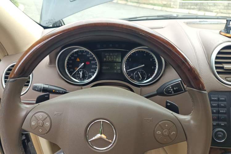 Used Mercedes-Benz GL-Class 2011 GL 450 4MATIC Prestige Edition Instrument Cluster