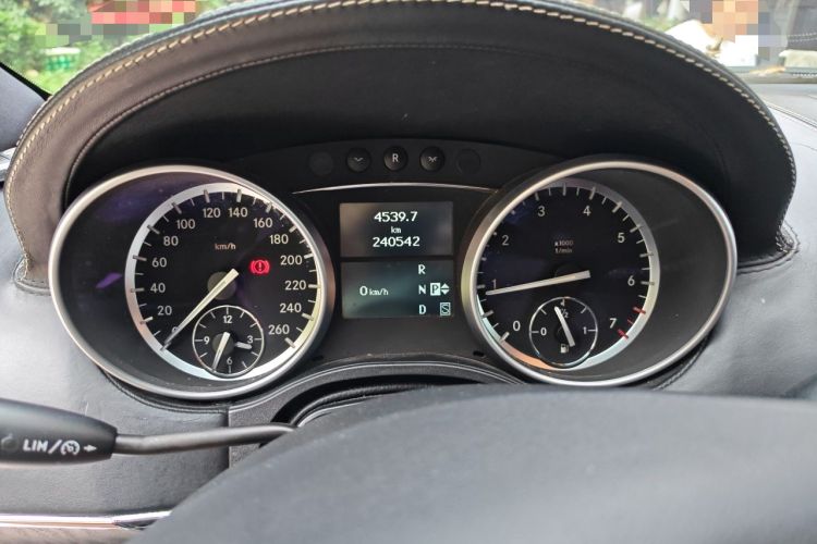 Used Mercedes-Benz GL-Class 2011 GL 450 Prestige Grand Edition Instrument Cluster