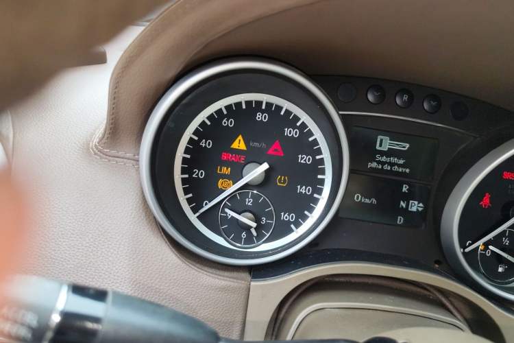 Used Mercedes-Benz GL-Class  Instrument Cluster