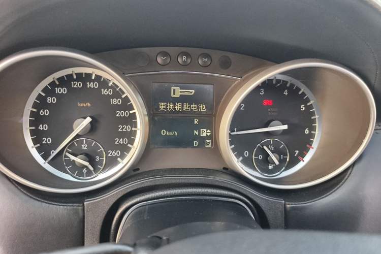 Used Mercedes-Benz GL-Class 2011 GL 450 Prestige Grand Edition Instrument Cluster