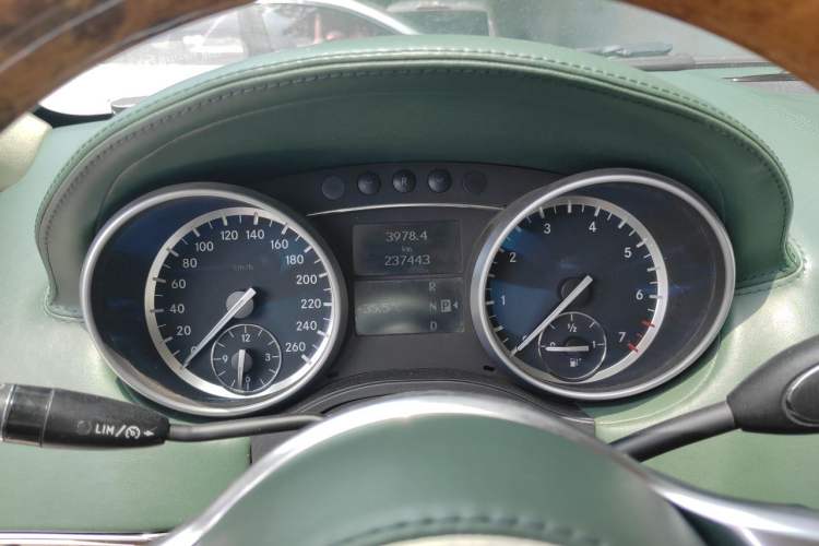 Used Mercedes-Benz GL-Class 2011 GL 450 4MATIC Prestige Edition Instrument Cluster