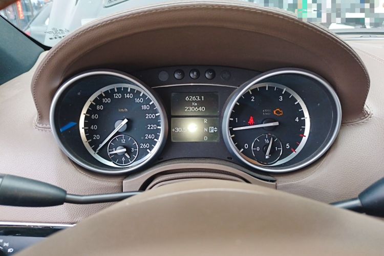 Used Mercedes-Benz GL-Class  Instrument Cluster