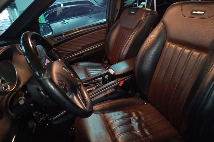 Used Mercedes-Benz GL-Class 2011 GL 450 Prestige Grand Edition Left Front Seat