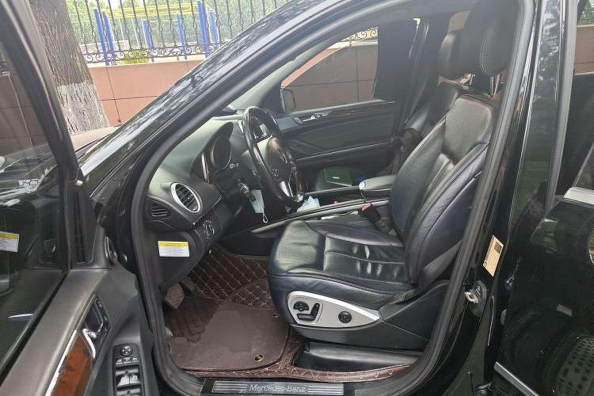 Used Mercedes-Benz GL-Class  Left Front Seat