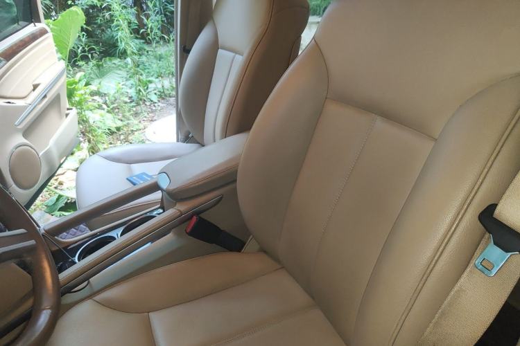 Used Mercedes-Benz GL-Class  Left Front Seat