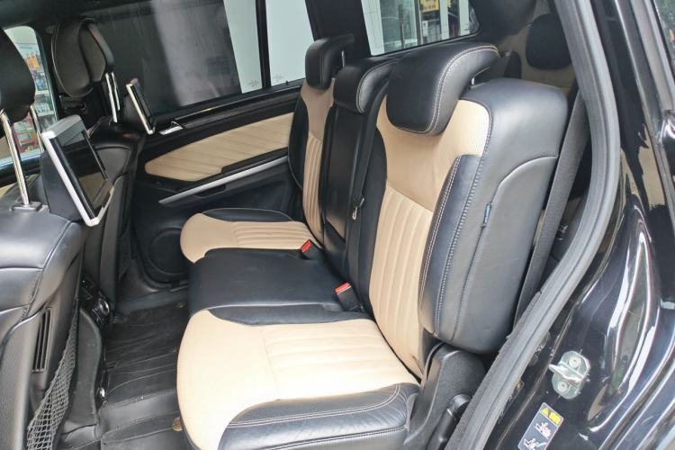 Used Mercedes-Benz GL-Class 2011 GL 450 Prestige Grand Edition Left Rear Seat
